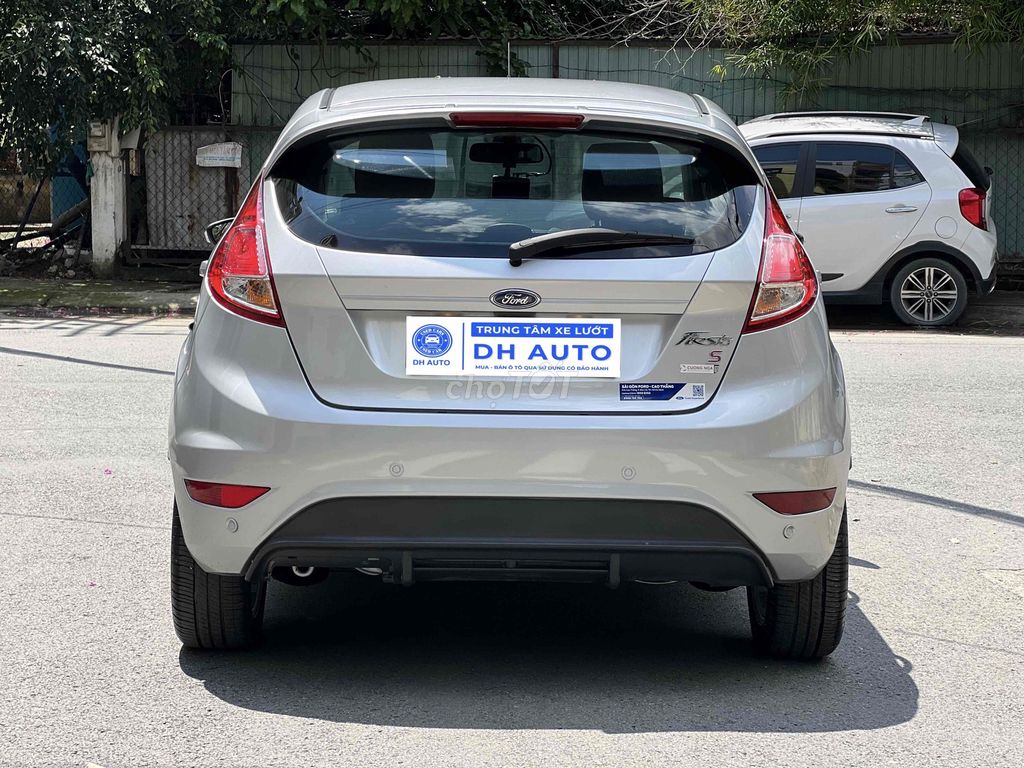 SIÊU CỌP FIESTA - Chất xe zin đẹp máy số êm mượt 💯. Mua bán Ô tô tại Quận Gò Vấp Tp Hồ Chí Minh được đăng bởi DH AUTO FORD CHUYÊN XE FORD LƯỚT CHẤT LƯỢNG CAO hình 4