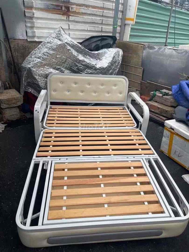 Giường gấp gọn Gỗ, Kim loại Trắng, Nâu. Mua bán Giường, chăn ga gối nệm tại Thành phố Thủ Đức Tp Hồ Chí Minh được đăng bởi Trần Thanh Cường  hình 1