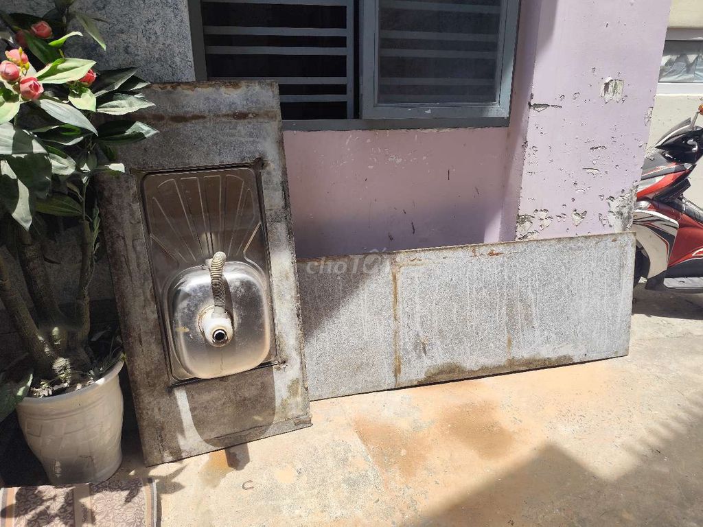 Chậu rửa chén đá màu xám. Mua bán Thiết bị vệ sinh, nhà tắm tại Quận Hải Châu Đà Nẵng được đăng bởi Dang Khoa Realty hình 1