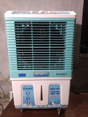 Cần bán quạt điều hòa không khí nước 50L mát lạnh