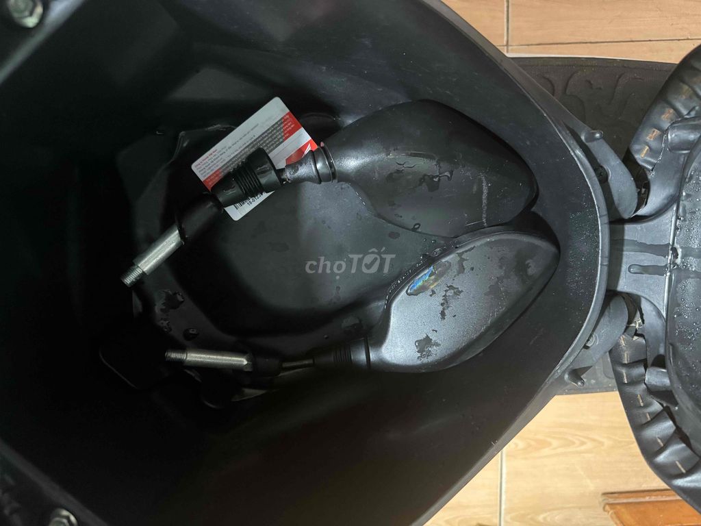 Honda SH 150i ABS Trắng 22084 km. Mua bán Xe máy tại Huyện Trảng Bom Đồng Nai được đăng bởi cuong hình 6