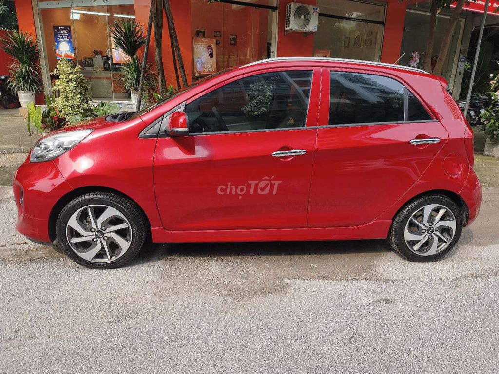 Kia Morning 1.2AT Luxury 2021 Красный 56000 км
