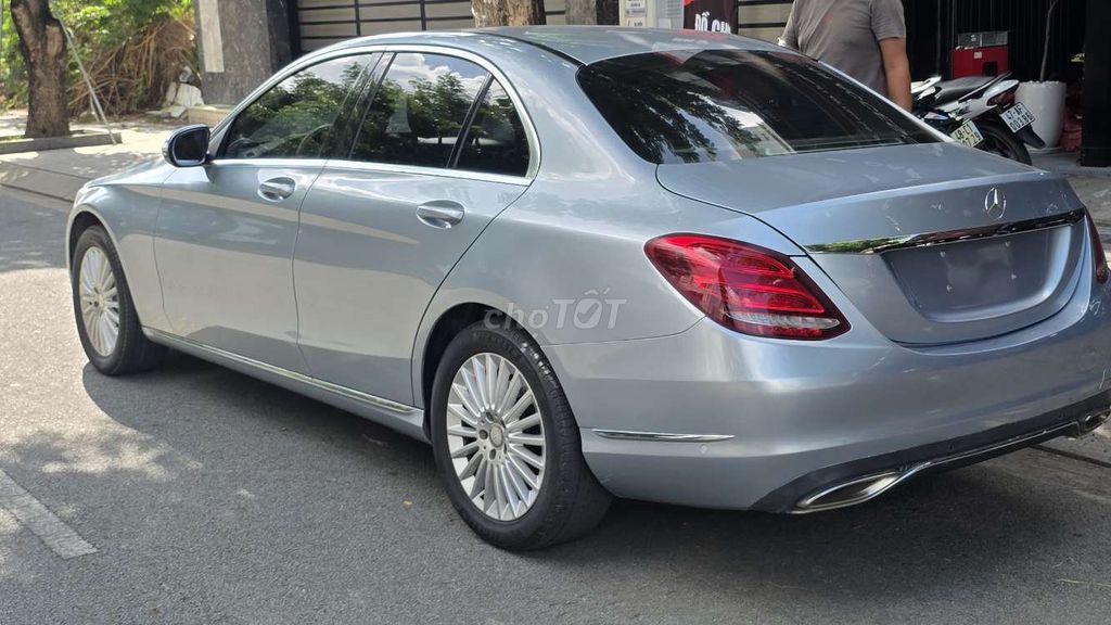 Люк на крыше Mercedes C250 2014, серебристый