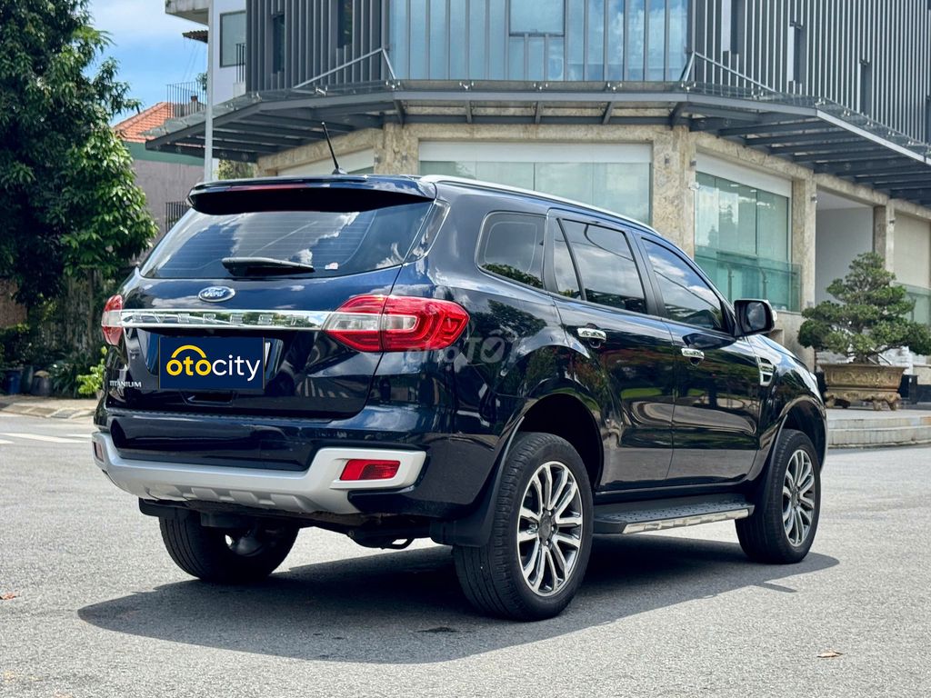 Ford Everest Titanium 2022 - Màu đen - 4vkm. Mua bán Ô tô tại Thành phố Thủ Đức Tp Hồ Chí Minh được đăng bởi OTOCITY hình 3