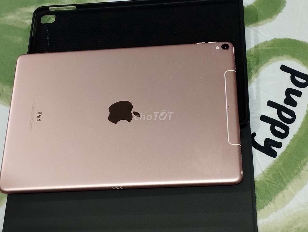 Apple iPad Pro 10.5 inch 64GB Vàng hồng. Mua bán Máy tính bảng tại Quận Ba Đình Hà Nội được đăng bởi Hà Minh hình 1