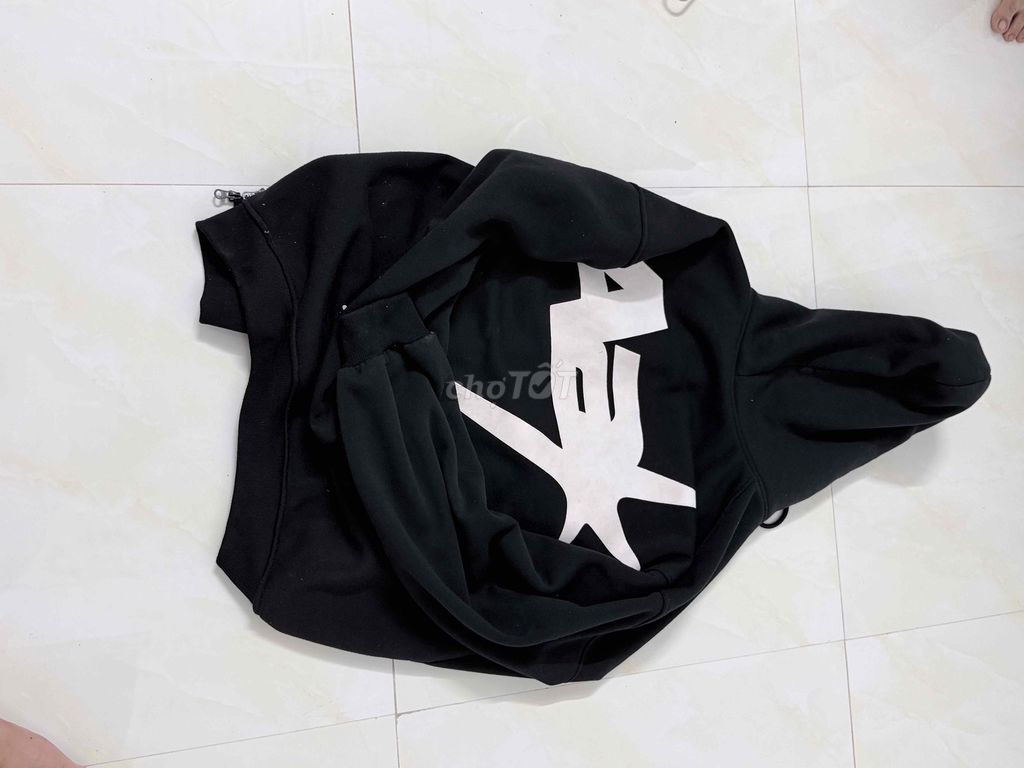 Áo hoodie Stussy Unisex Đen. Mua bán Quần áo tại Huyện Mỏ Cày Nam Bến Tre được đăng bởi Vy Phan hình 1