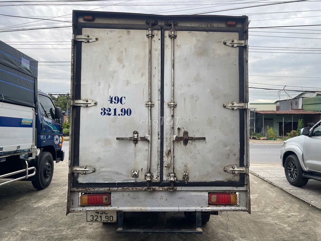 Kia K3000s 2012 thùng kín chất rin mộc. Mua bán Xe tải, xe ben tại Huyện Tân Phú Đồng Nai được đăng bởi Salon AUTO THÀNH TRUNG Đồng Nai hình 4