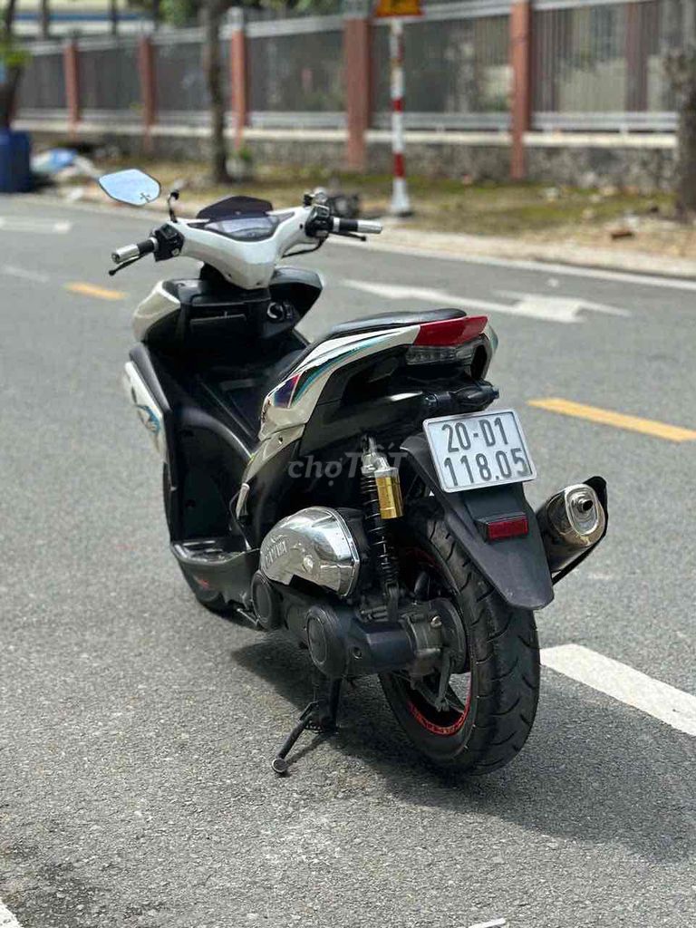 YAMAHA NVX 155 – ĐỜI 2017- MÁY ZIN CHÍNH CHỦ. Mua bán Xe máy tại Thị xã Tân Uyên Bình Dương được đăng bởi Hồ Hoàng Cảnh   hình 3