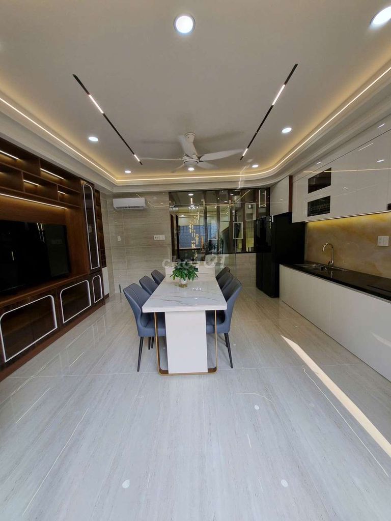 Bán Nhà full Nội Thất Tân Hòa Đông: 5mx16m 1 lửng 3 lầu, có thang máy