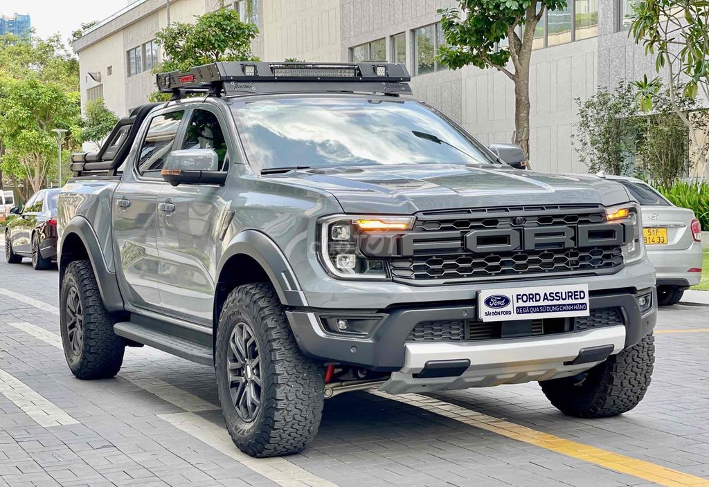 Hãng Ford bán Raptor 2023 lướt nhiều Options