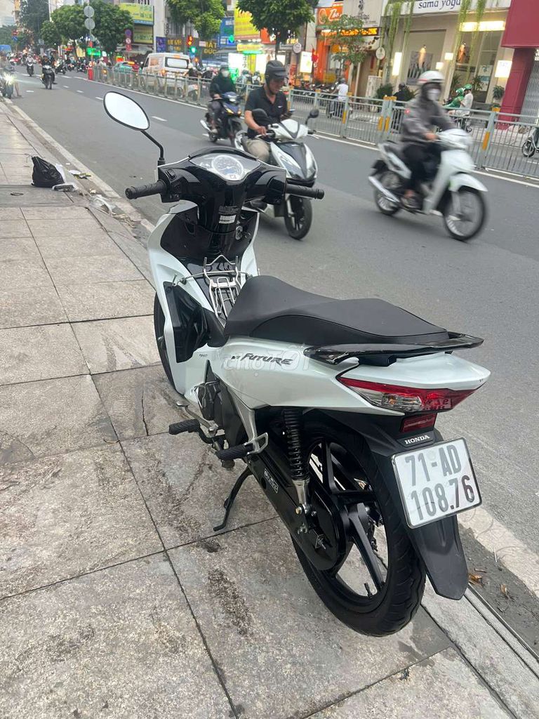 Светодиод Honda Future Fi 2026 белый новый 99%