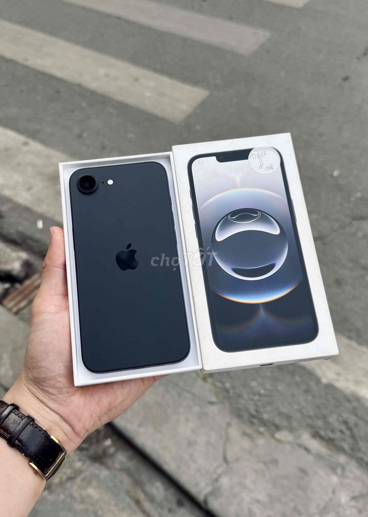 iPhone 16E 128GB VN/A Fullbox như mới. Mua bán Điện thoại tại Quận Đống Đa Hà Nội được đăng bởi Lâm Bảo Tuyên hình 1