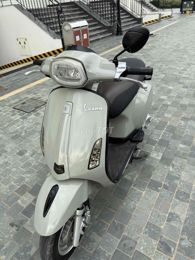 Thanh lý Vecpa 50cc học sinh không cần bằng lái. Mua bán Xe máy tại Quận Bắc Từ Liêm Hà Nội được đăng bởi Hữu Nhuận hình 6