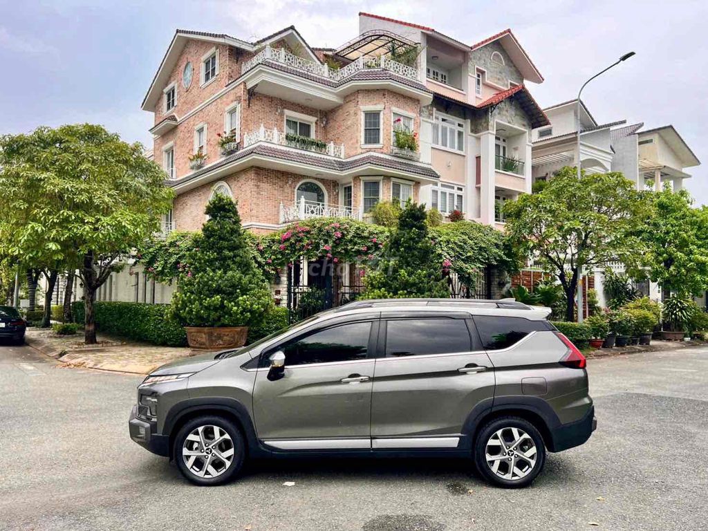 Mitsubishi Xpander Cross 2023 - 31000 km. Mua bán Ô tô tại Quận 7 Tp Hồ Chí Minh được đăng bởi Mitsubishi Thông  hình 3