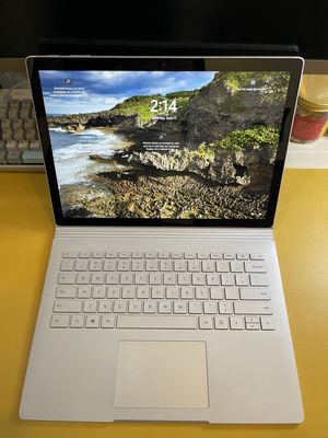 Bán Microsoft Surface Book 2 i5/8GB/256GB