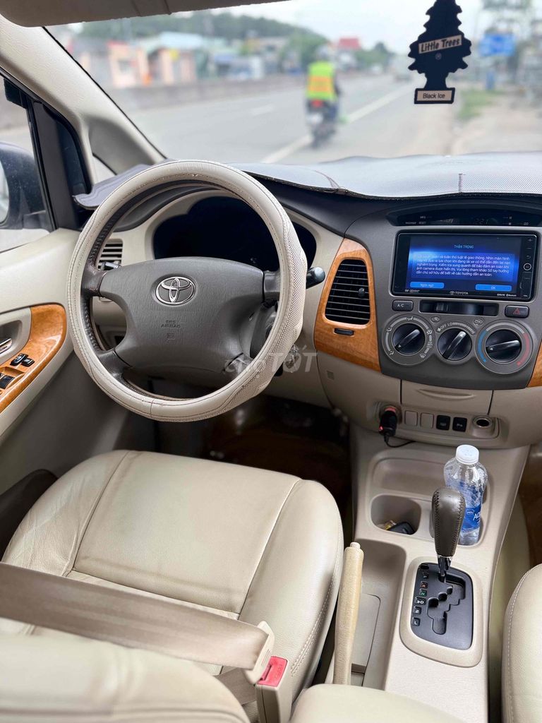 Cần bán Innova 2008 bản V số tự động xe gia đình. Mua bán Ô tô tại Thị xã Bến Cát Bình Dương được đăng bởi Xe Máy Thành Vinh hình 11