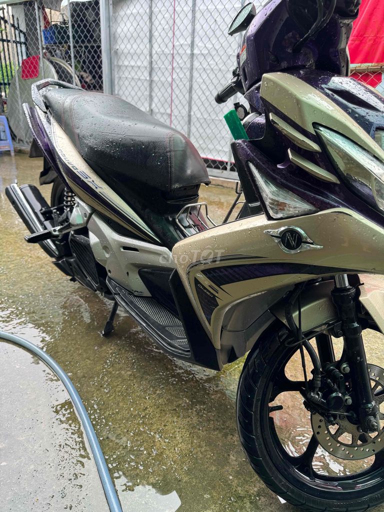 Yamaha Nouvo 5 фиолетово-золотой скутер