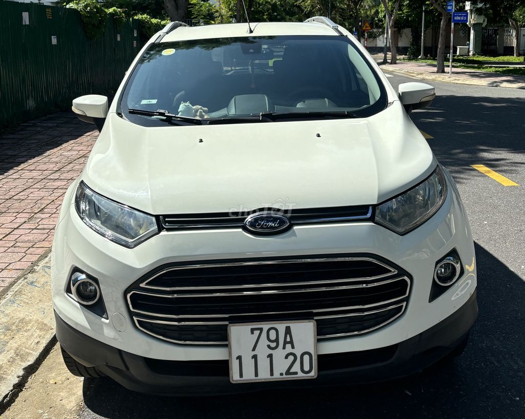 Ford EcoSport Titanium 2016 Белый 51 000 км