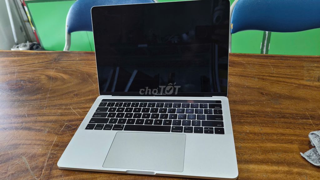 Apple MacBook Pro i7 16GB/256GB Bạc. Mua bán Laptop tại Thành phố Cà Mau Cà Mau được đăng bởi Điện máy Cà Mau hình 1