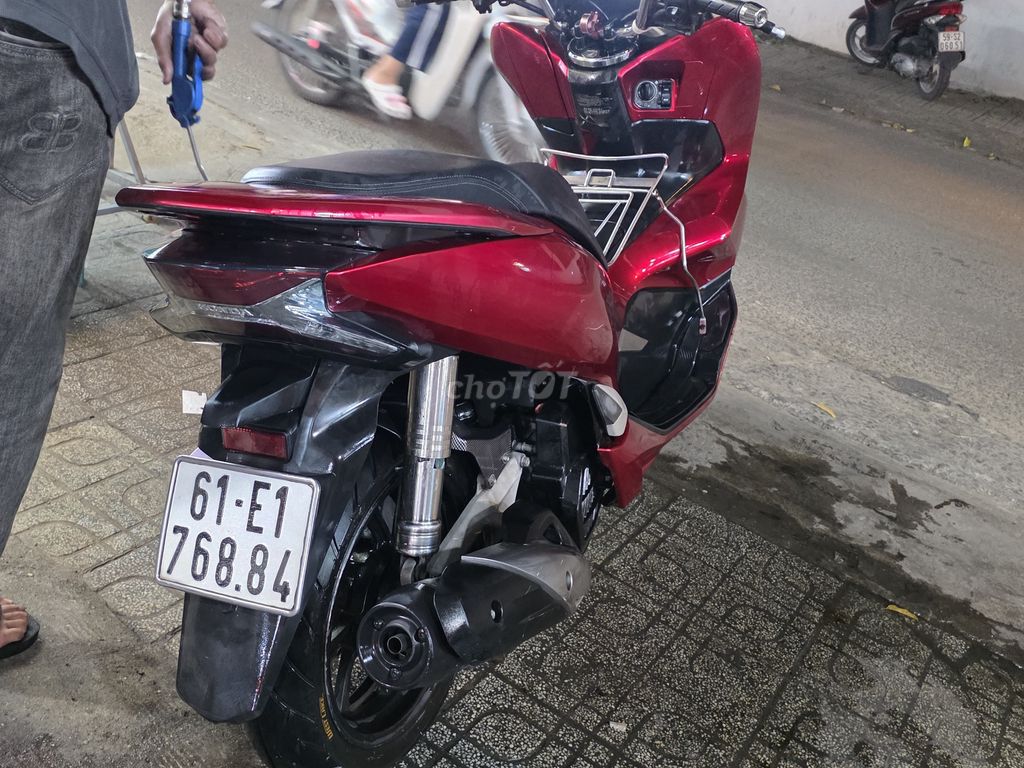CHÍNH CHỦ CẦN BÁN PCX LÊN VF3. Mua bán Xe máy tại Quận Gò Vấp Tp Hồ Chí Minh được đăng bởi Hoàng Phong hình 3