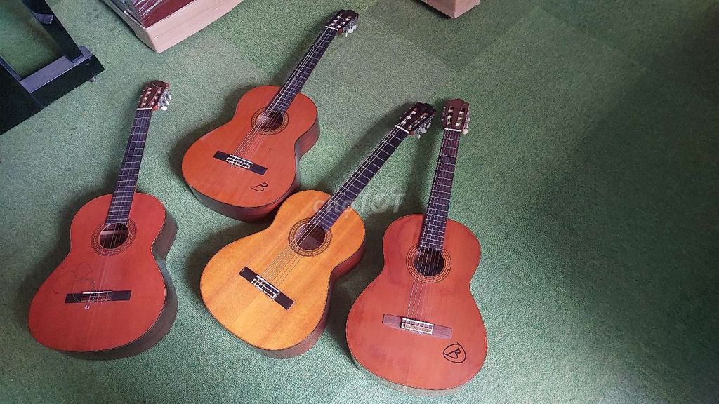 4 guitar yamaha 1t5/c ( 2c C150, G170A, CG-150CA)