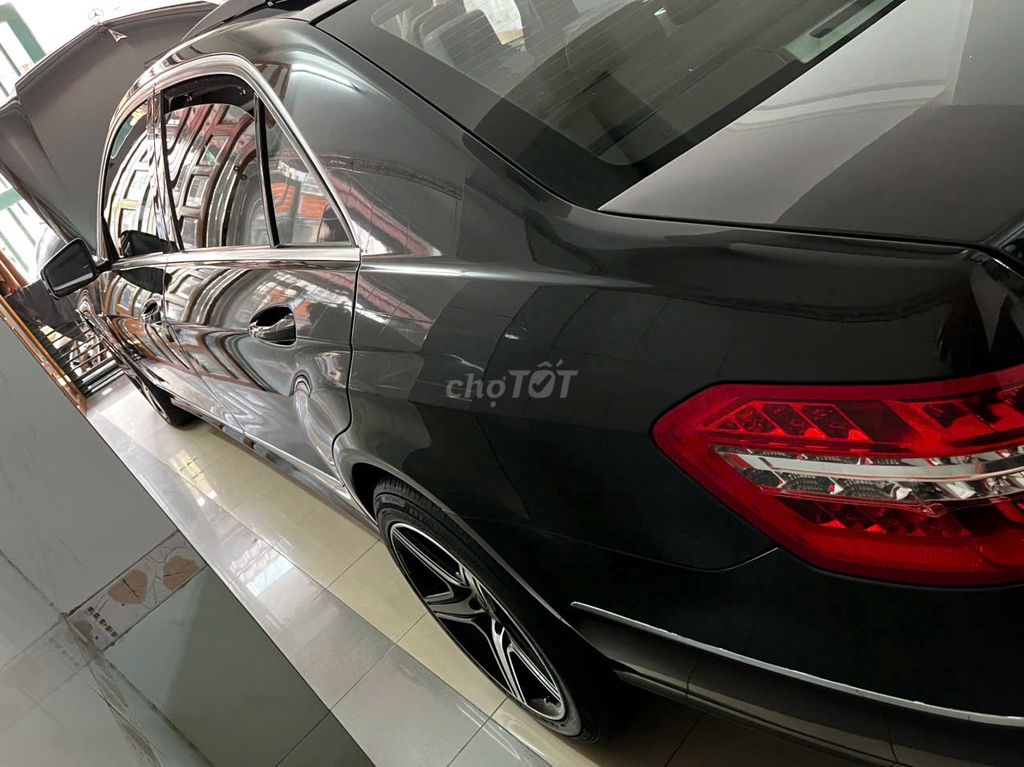 Mercedes-Benz E300 2010 Đen 91.000 km. Mua bán Ô tô tại Quận Gò Vấp Tp Hồ Chí Minh được đăng bởi Quang hình 2