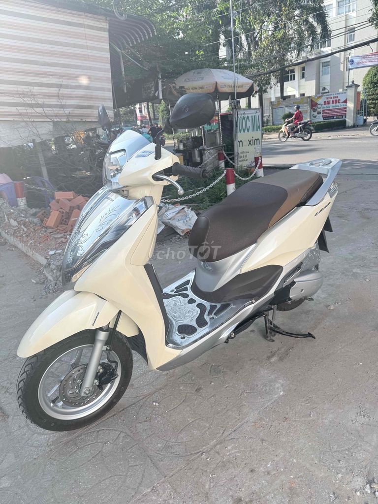 Honda Lead 2017 Trắng kem. Mua bán Xe máy tại Quận Ninh Kiều Cần Thơ được đăng bởi CHXM HƯNG 39  Bán Trả Góp hình 6