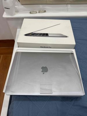 Macbook Pro 2016 có TouchPad FullBox, Máy đẹp,Sang. Mua bán Laptop tại Quận 7 Tp Hồ Chí Minh được đăng bởi Thanh Lâm 