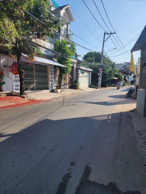 Hẻm 5m Hoàng Hữu Nam, dt: 5,5 x 12m, 2 lầu, vuông vức