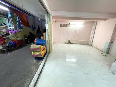 Cho thuê ki-ôt + phòng trọ vừa buôn bán và ở trọ tại thị trấn Nhà Bè