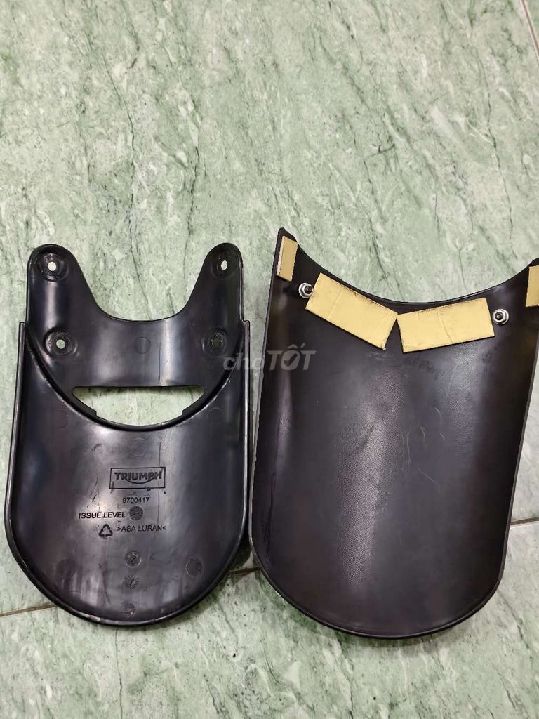 Triumph ( Pô + Đèn xi nhan + Dè sau ). Mua bán Phụ tùng xe tại Quận 6 Tp Hồ Chí Minh được đăng bởi Đức  hình 3