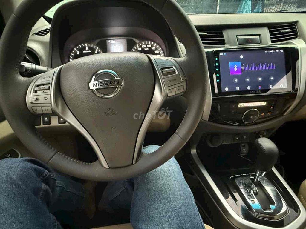 Nissan Navara 2015 NP300 VL 4x4 AT - 92000 km