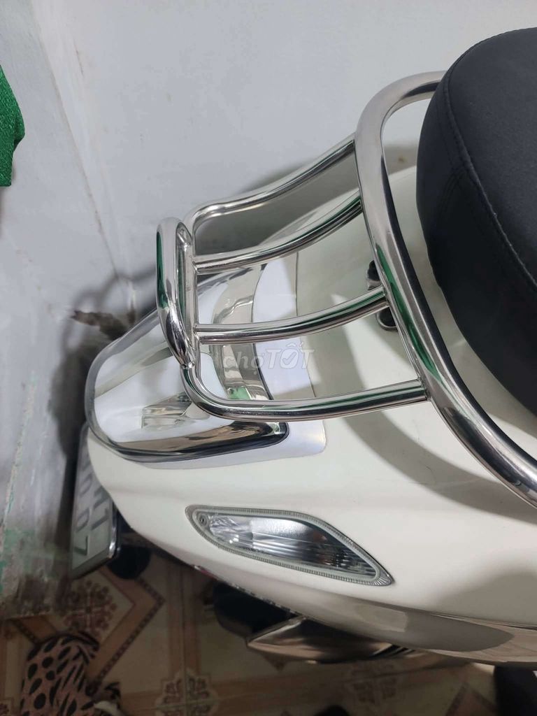 Piaggio Vespa Sprint 2015 Trắng Đã sử dụng. Mua bán Xe máy tại Quận Ninh Kiều Cần Thơ được đăng bởi Ann hình 4