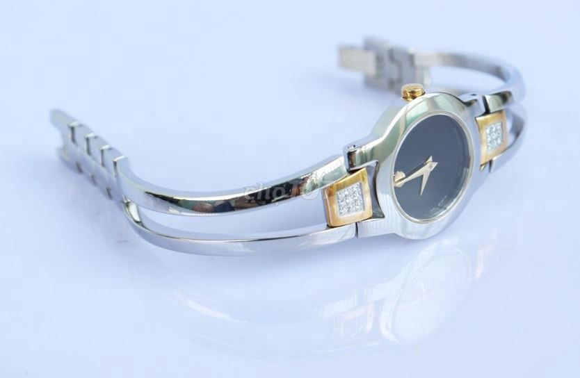 ĐH Nữ Movado kiểu lắc tay; niềng đính kim cương