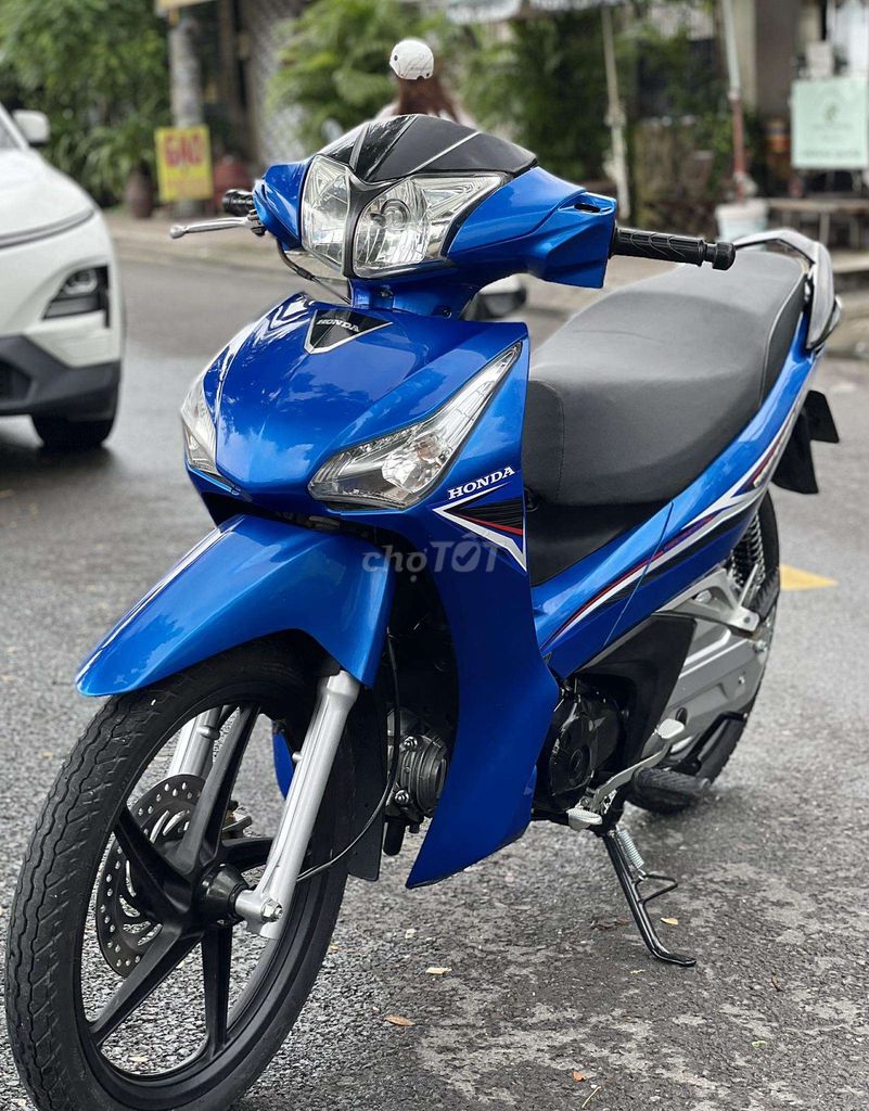 Fu úp wave i góp đưa 11 củ nhận xe. Mua bán Xe máy tại Quận 8 Tp Hồ Chí Minh được đăng bởi Đặng Thái Hòa hình 8