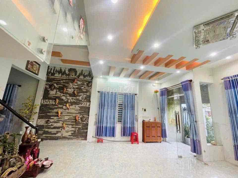 Срочная распродажа дома Hưng Long Quy Đức, Хошимин
