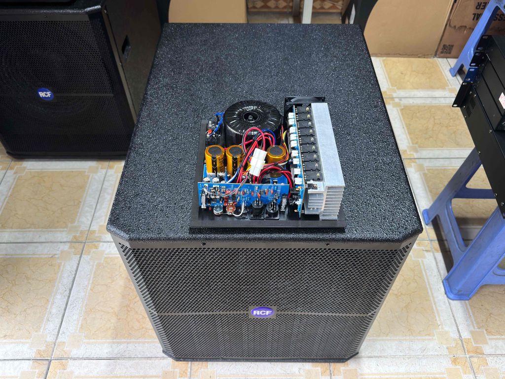 LOA SUB ĐIỆN 5 TẤC RCF MÀNG CARBON CHẠY 18 SÒ XỊN. Mua bán Tivi, Âm thanh tại Quận Tân Phú Tp Hồ Chí Minh được đăng bởi HOÀNG VŨ AUDIO hình 3