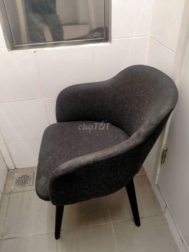 Ghế bàn ăn nỉ Xám Đã sử dụng. Mua bán Bàn ghế tại Thành phố Thủ Đức Tp Hồ Chí Minh được đăng bởi Trung Hieu hình 1