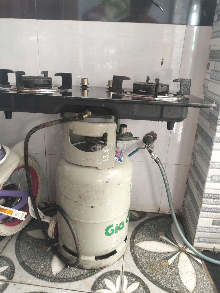 Bếp ga âm Sakura Đen Còn mới. Mua bán Bếp, lò, đồ điện nhà bếp tại Thành phố Dĩ An Bình Dương được đăng bởi Hoàng Nam hình 1
