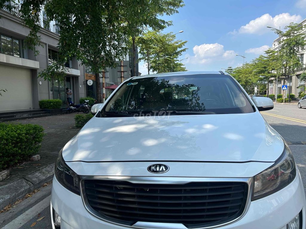 Kia Sedona 2017 2.2 DAT - 100000 km