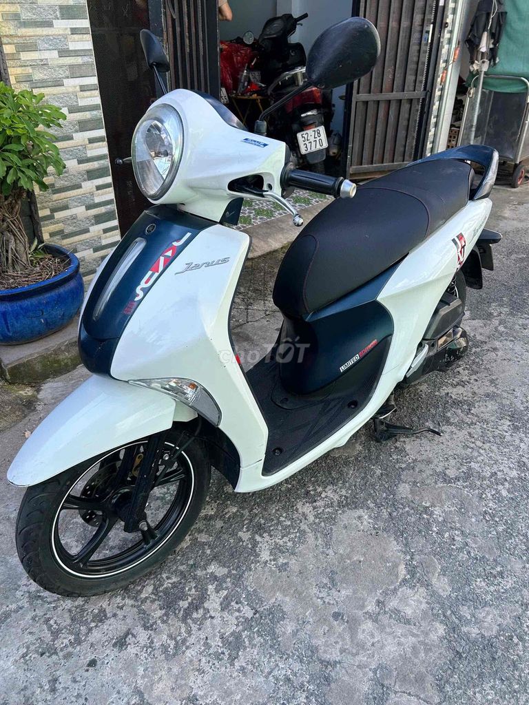Yamaha Janus 2020 белая оригинальная тихая с доками