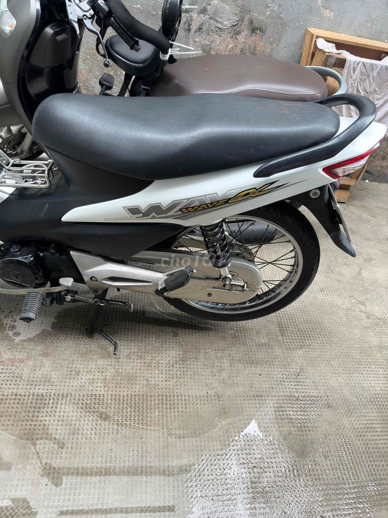 Wave 100 đk 12/2015 nguyên zin đầu nồi. Mua bán Xe máy tại Quận Tân Bình Tp Hồ Chí Minh được đăng bởi Mua và bán đồ củ Mạnh Hùng Tân Bình Tân Phú hình 1