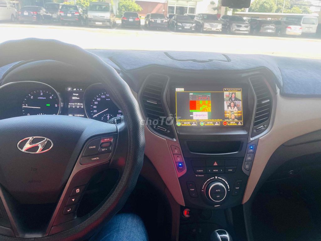 Hyundai Santa Fe 2018 2.4 AT 4 WD - 101000 km. Mua bán Ô tô tại Thành phố Vũng Tàu Bà Rịa - Vũng Tàu được đăng bởi Tran quang tuan  hình 4