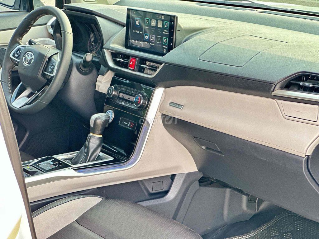 Cần Bán Toyota Veloz Cross 2022 CVT ,số Tự động ☎️. Mua bán Ô tô tại Quận Hoàng Mai Hà Nội được đăng bởi Anh Tuy hình 11