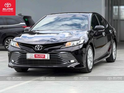 Toyota Camry 2.0G 2021 Đen Tự động 79.000km