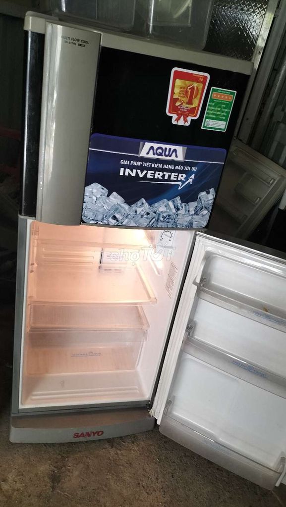 Tủ lạnh Sanyo aqua 180L ko đóng tuyết