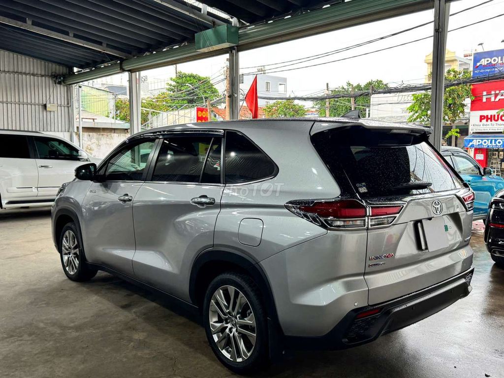 TOYOTA INNOVA CROSS HYBRID. Mua bán Ô tô tại Thành phố Thủ Đức Tp Hồ Chí Minh được đăng bởi Ms Hiệp  hình 5