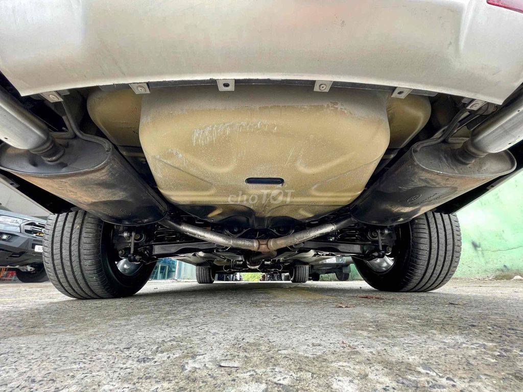 Ford Explorer 2017 - 91000 km. Mua bán Ô tô tại Thành phố Biên Hòa Đồng Nai được đăng bởi Chien Phan hình 18