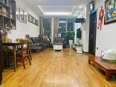 Chính chủ bán căn 2PN rất đẹp tại V4 Home City, tầng trung ban công ĐN