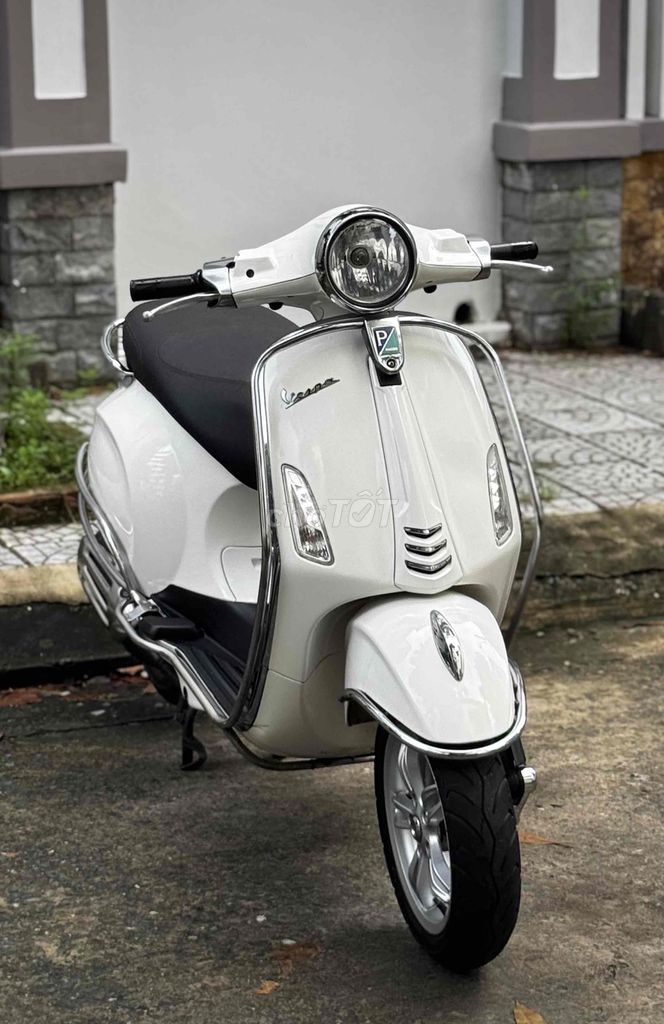 Vespa Primavera 2017 máy iget phanh ABS biển số 43. Mua bán Xe máy tại Quận Hải Châu Đà Nẵng được đăng bởi T Lâm hình 2